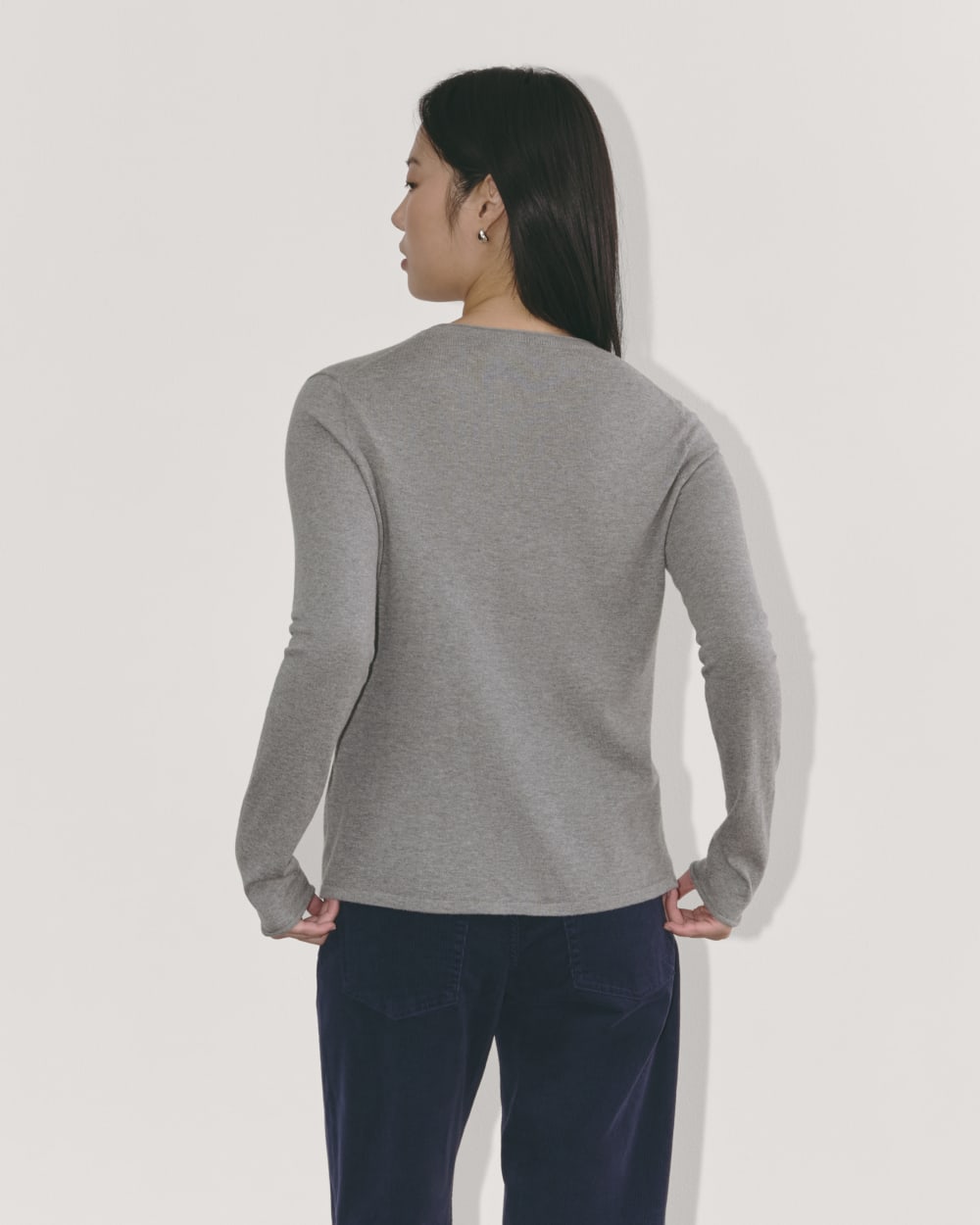 The Crew in Cotton Cashmere | Heather Charcoal - Image 6