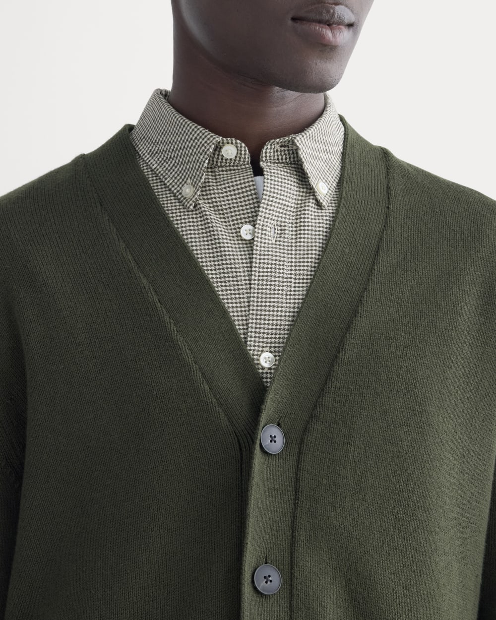 The Classic Cardigan in Everyday Cotton | Dark Green - Image 4