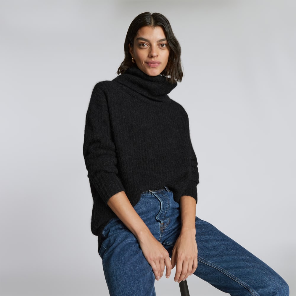 The Alpaca Oversized Turtleneck | Heathered Black - Image 5