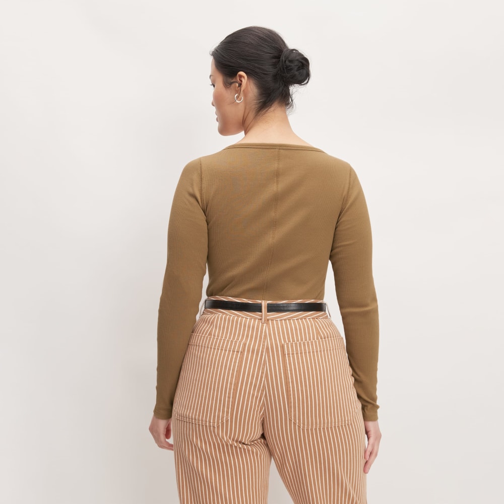 The Luxe Rib Long-Sleeve Scoop-Neck Tee | Toasted Coconut - Image 4