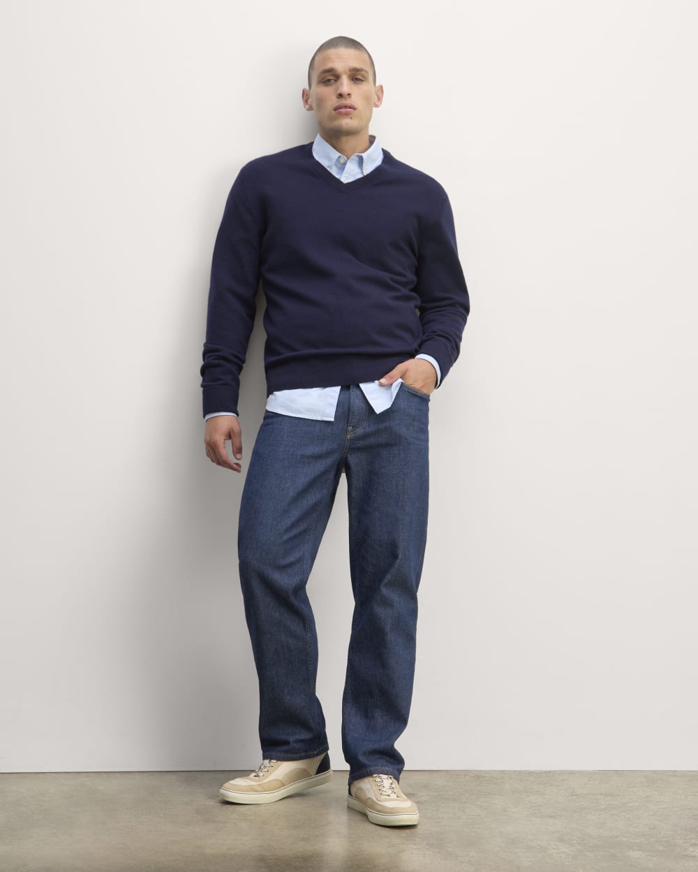 The Cashmere V-Neck Sweater | Navy - Image 3