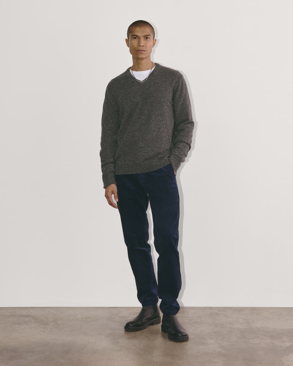 The Cashmere V-Neck Sweater | Grey Donegal - Image 3