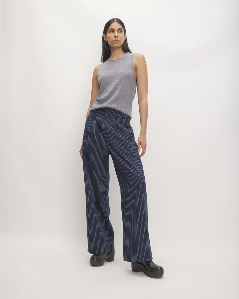 The Draper Pleated Pant in Buttersmooth | Navy / Bone | 32 Inseam