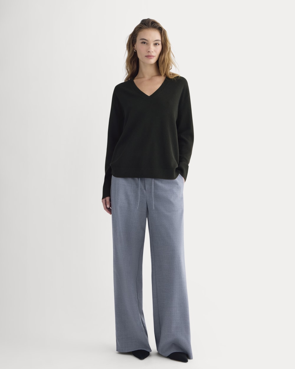 The Classic V in Cashmere | Black - Image 3