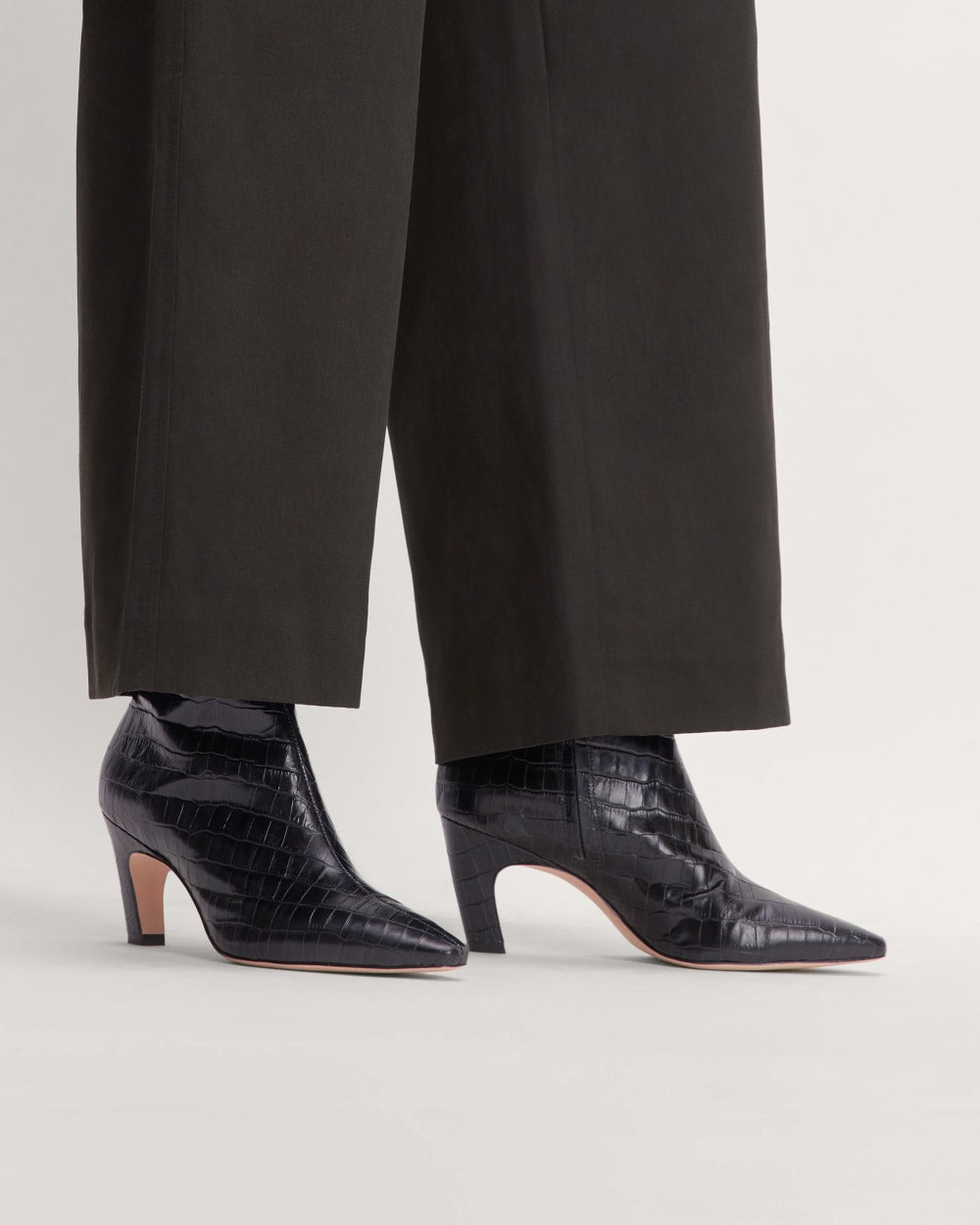 The Short Banana Boot | Black Crocodile - Image 3