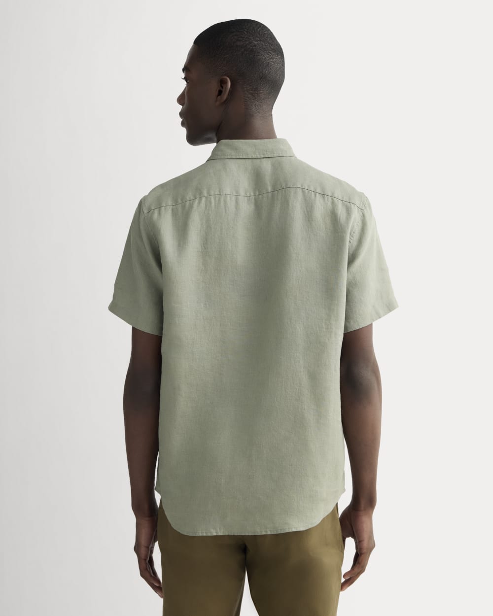 The Classic Short-Sleeve Shirt in Linen | Sage Green - Image 5