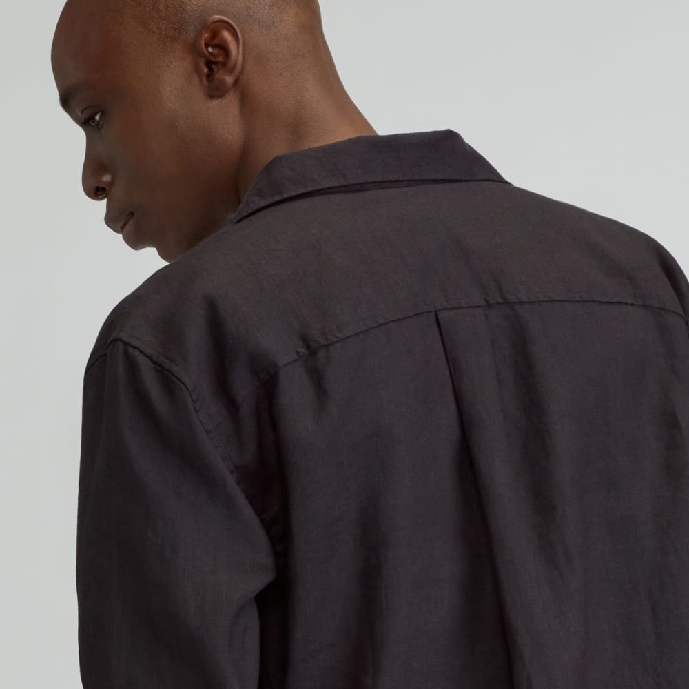 The Relaxed Linen Long-Sleeve Shirt | Black - Image 5