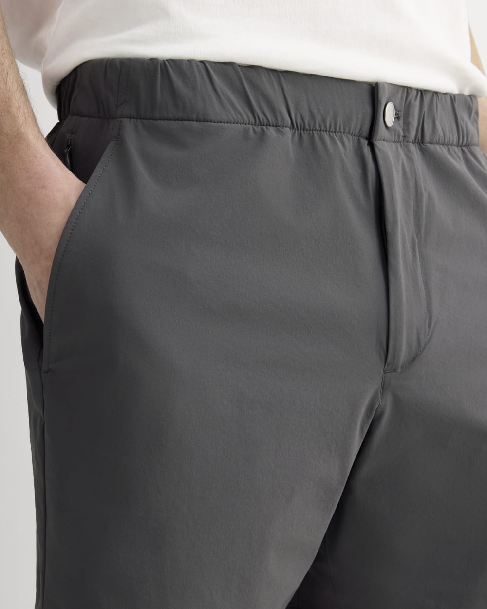 The Tech Pull-On Short | Graphite - Image 4