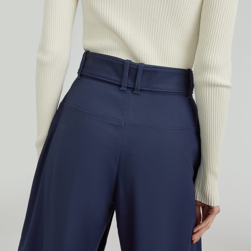 The Structured Cotton Belted Pant | Navy - Image 5