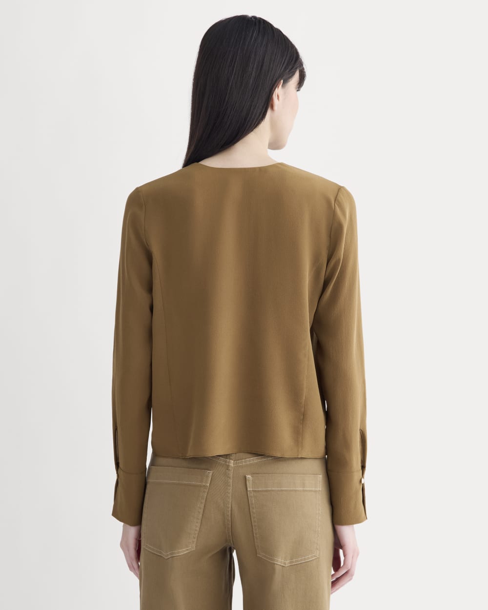 The V-Neck Blouse in Washable Silk | Toffee - Image 5