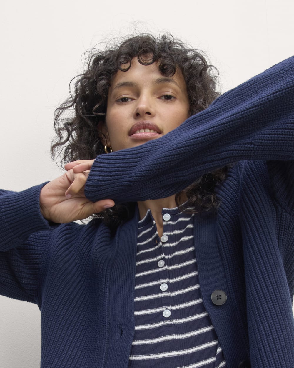 The Boxy Cardigan in Everyday Cotton | Navy - Image 4