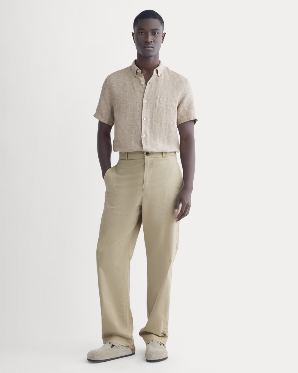 The Classic Short-Sleeve Shirt in Linen | Cornstalk Chambray - Image 3