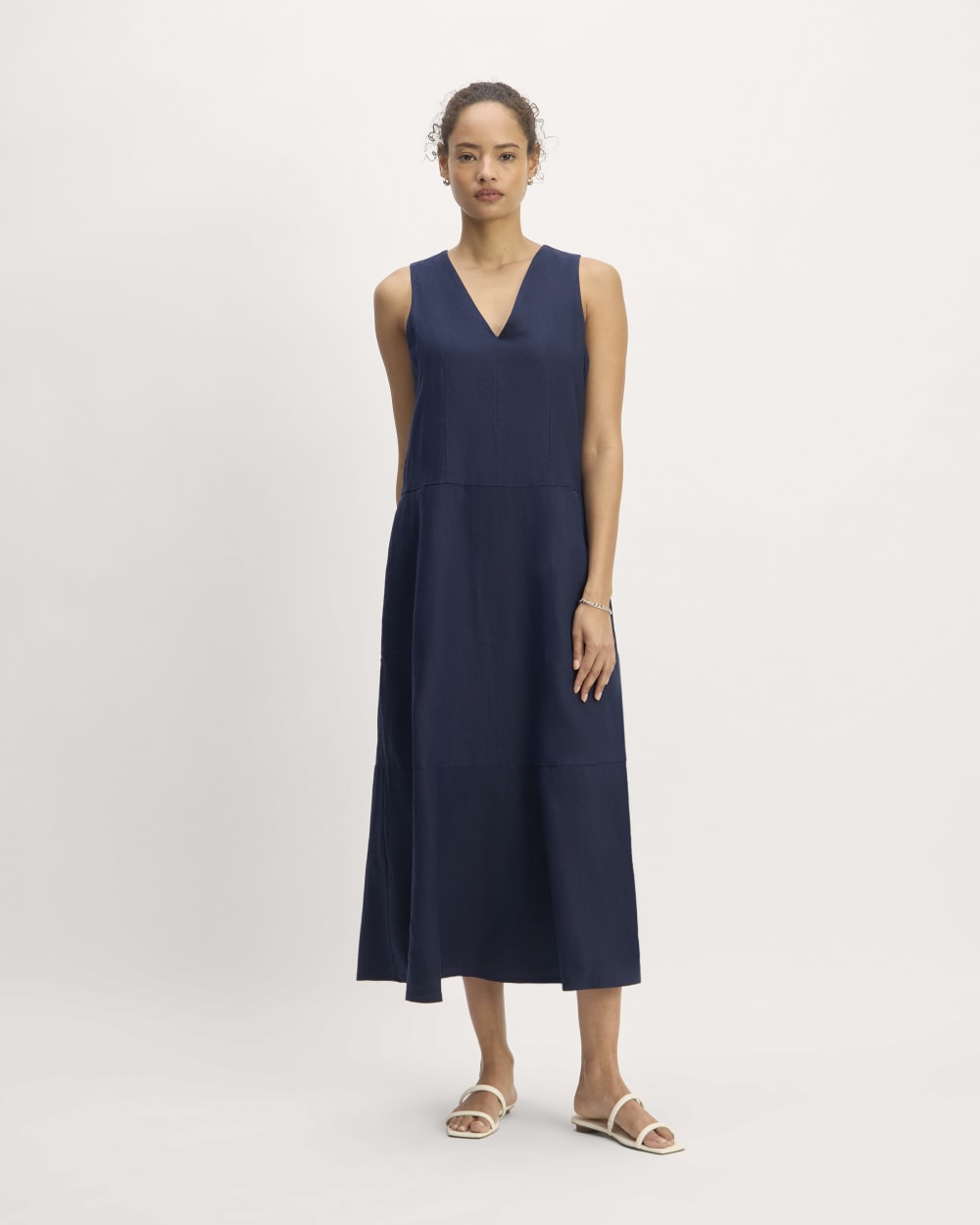 The Linen V-Neck Maxi Dress | Navy