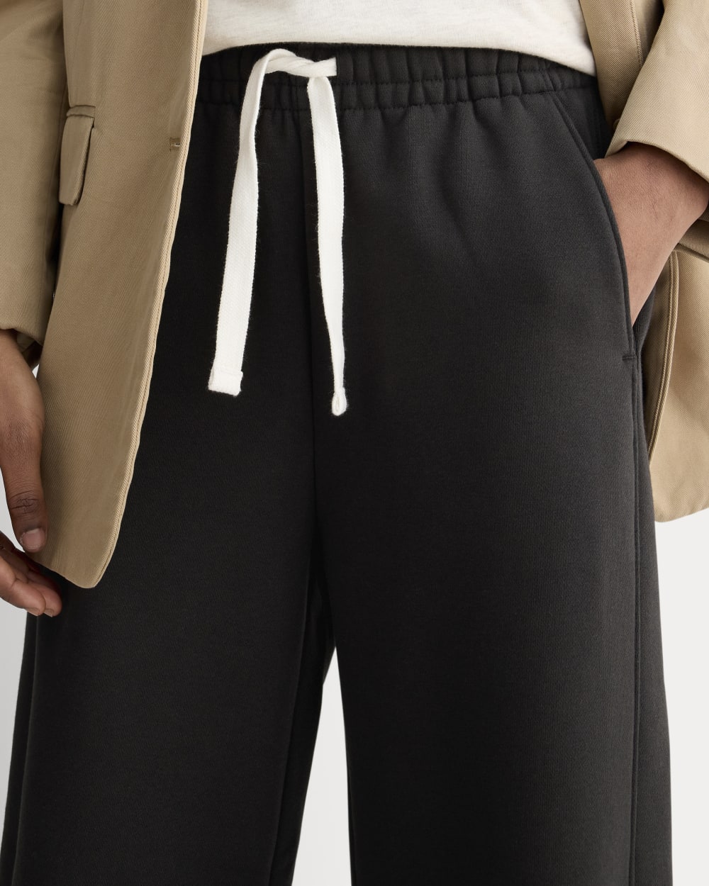 Luxe Fleece Barrel Sweatpant | Black - Image 4
