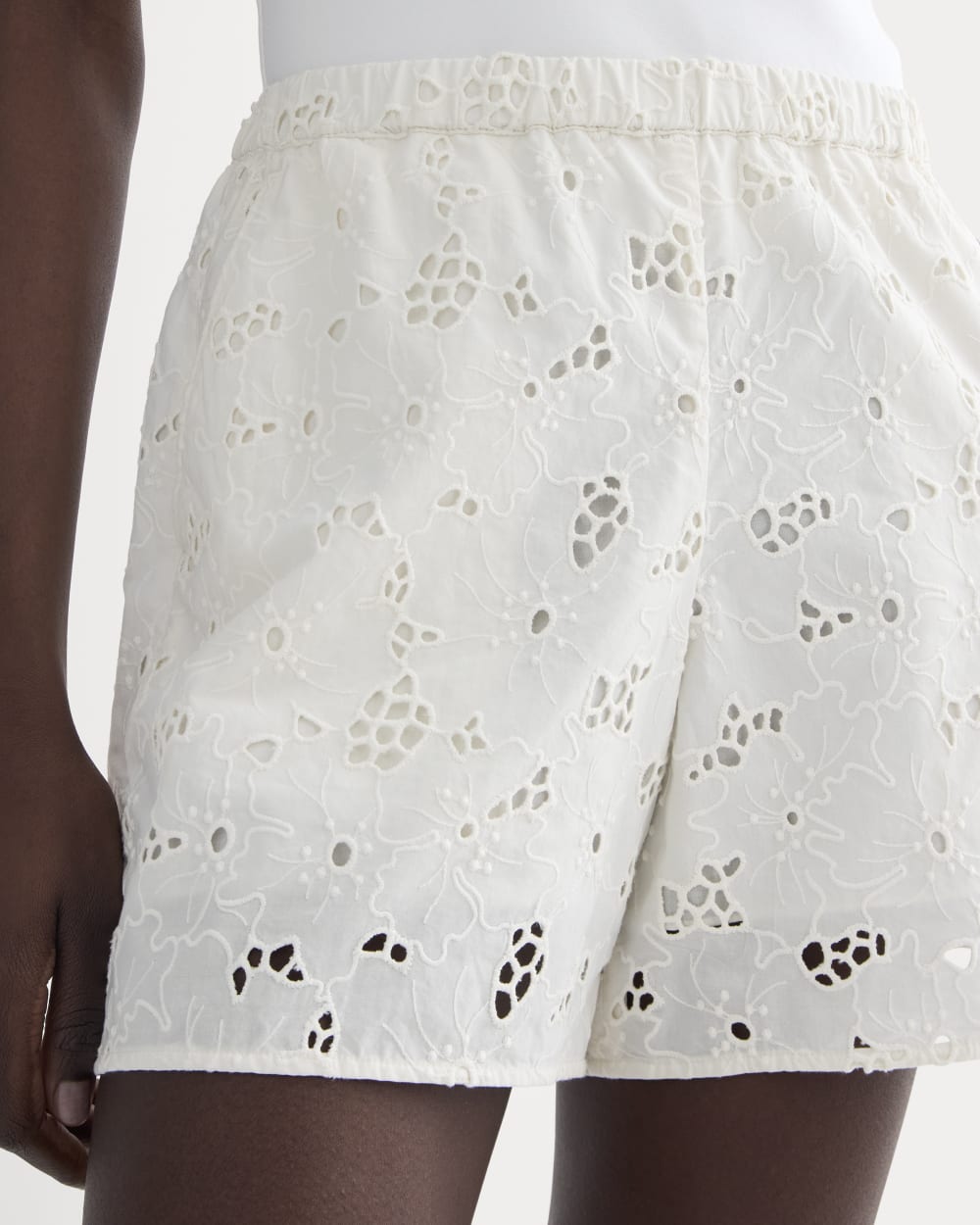 The Eyelet Pull-On Short | Bone - Image 4