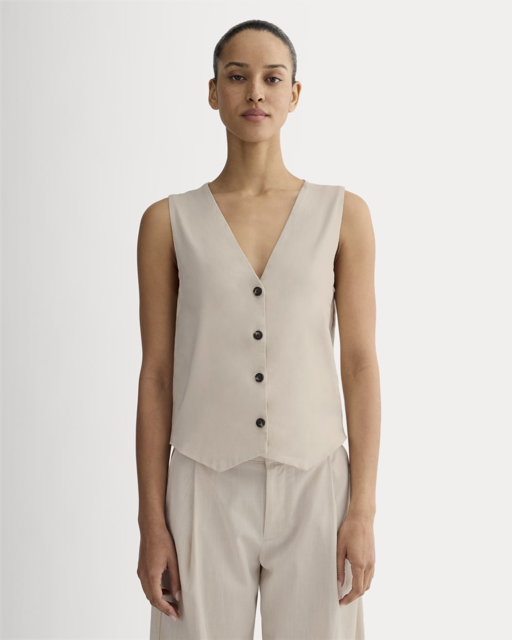 The Vest in Stretch Linen | Birch