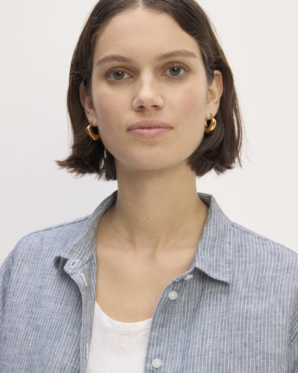 The Must-Have Shirt in Linen | White / Blue - Image 4