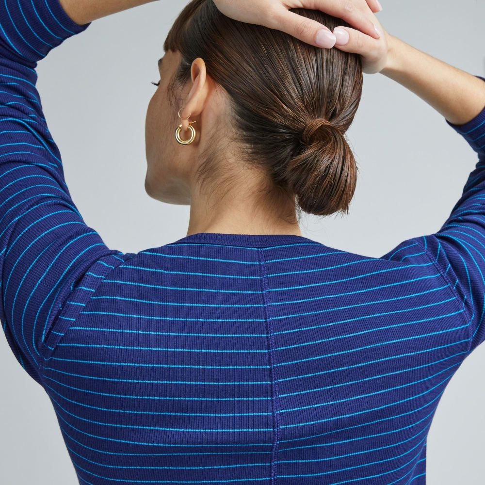 The Pima Micro-Rib Long-Sleeve Crew | Ocean Cavern / Horizon Blue - Image 4