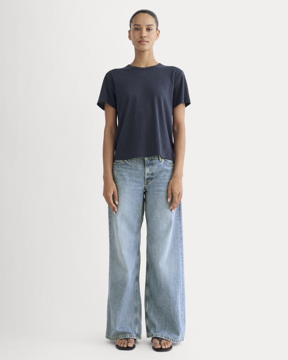 The Box-Cut Tee in Cotton Linen | Navy - Image 3