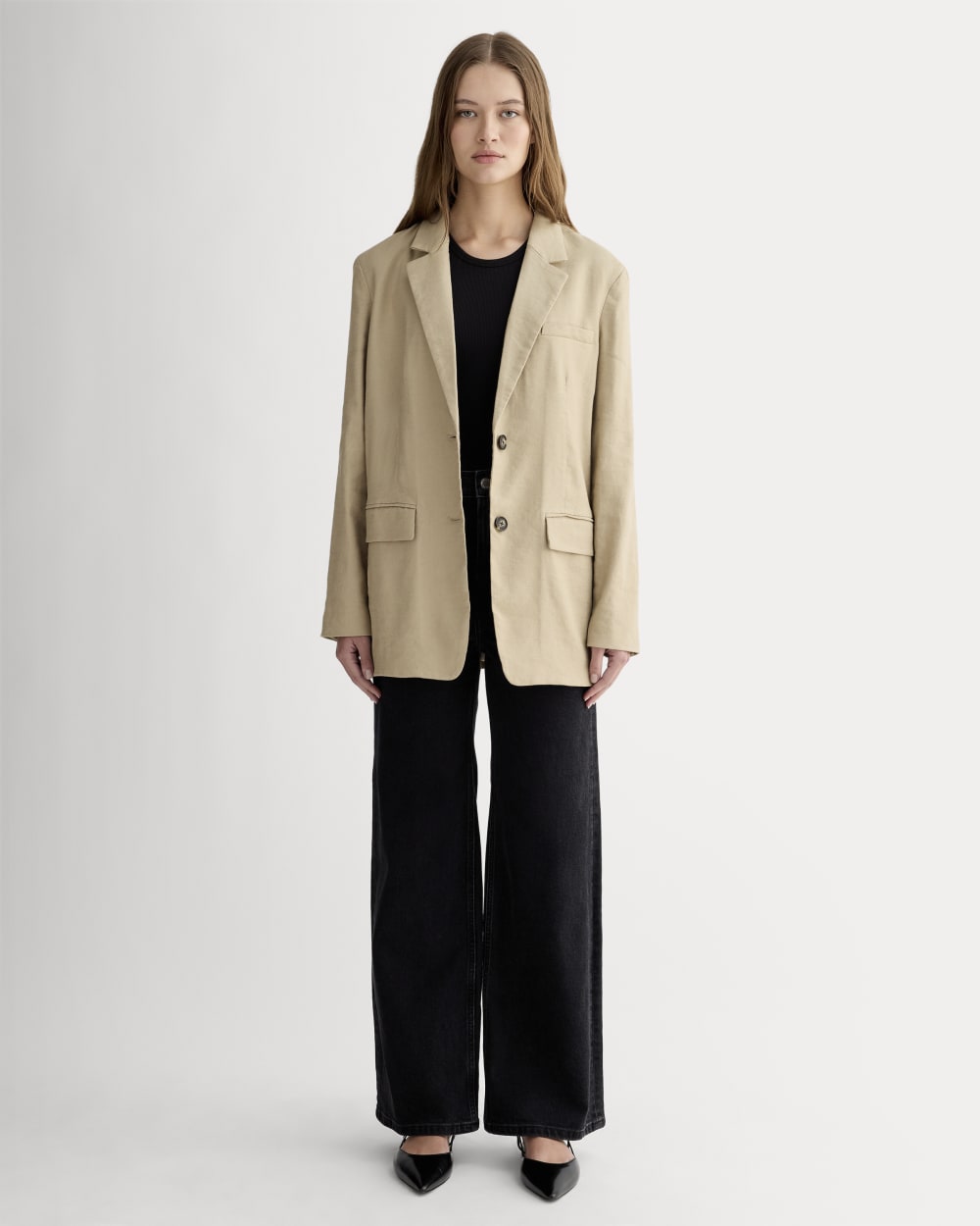 The Oversized Blazer in Stretch Linen | Trench Coat Khaki - Image 3