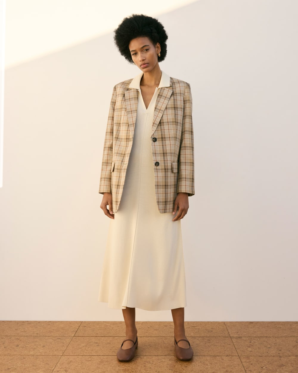 The Oversized Blazer in Buttersmooth | Pale Khaki Plaid - Image 7