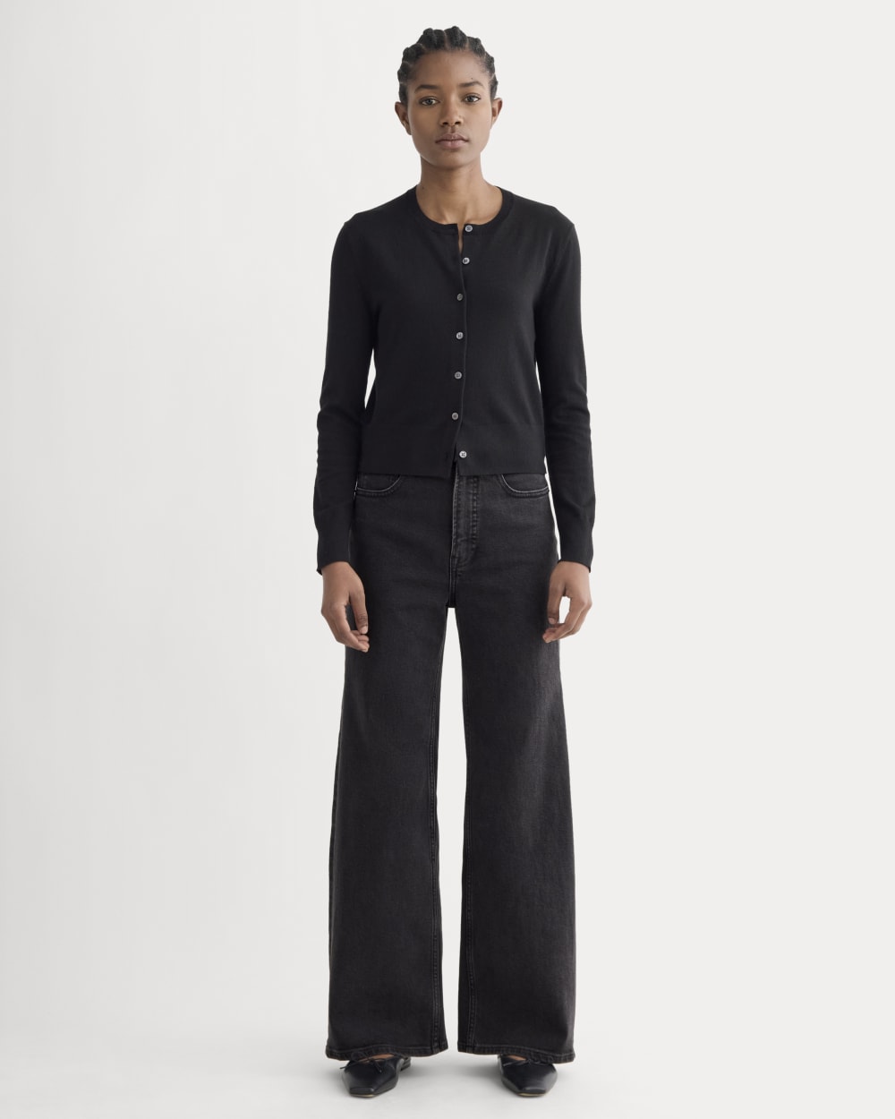 The Cropped Cardigan in Cotton Cashmere | Black - Image 3