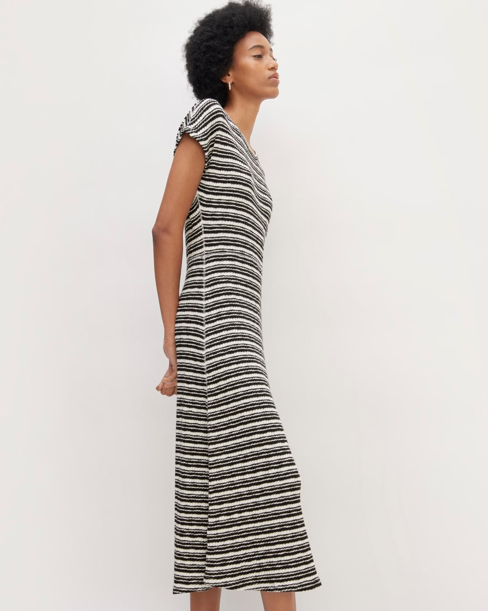 The Rib-Knit Cap-Sleeve Midi Dress | Bone / Black - Image 3