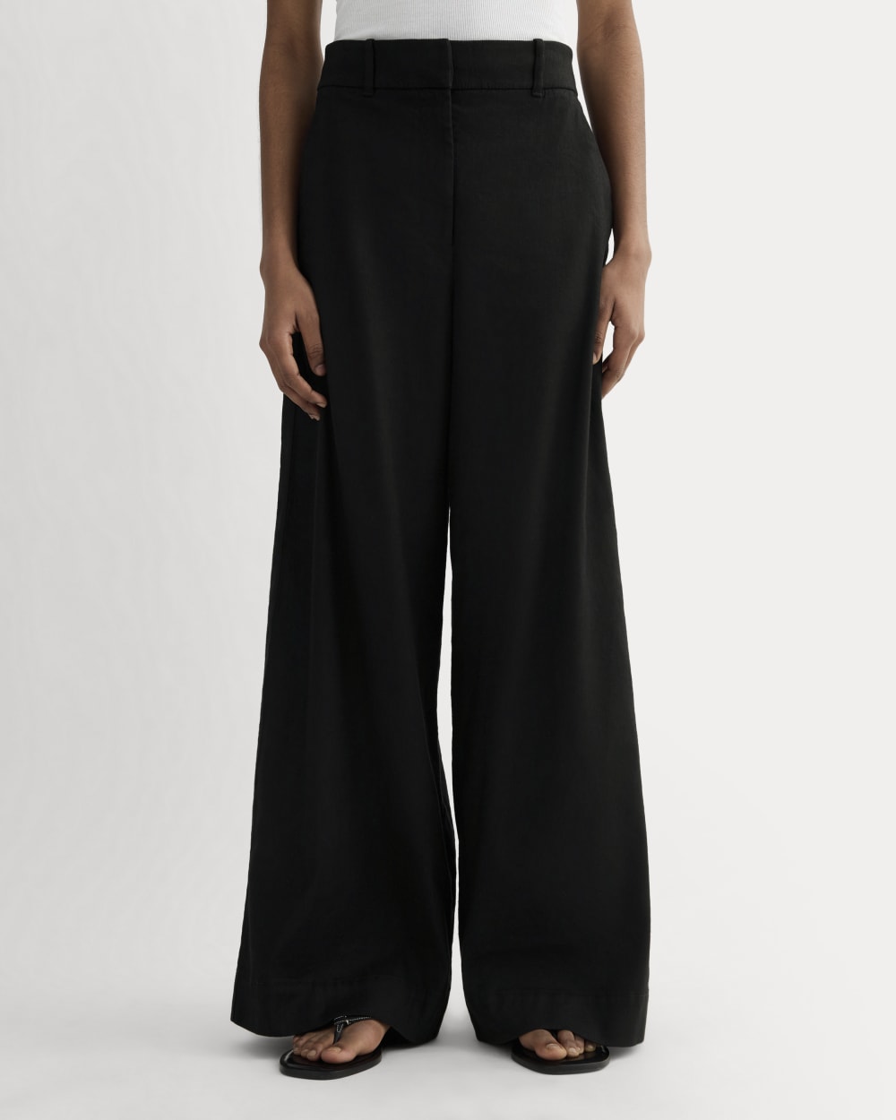The Wide-Leg Pant in Stretch Linen | Black - Image 3