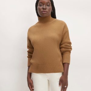 The Organic Cotton Ribbed Turtleneck | Toasted Coconut