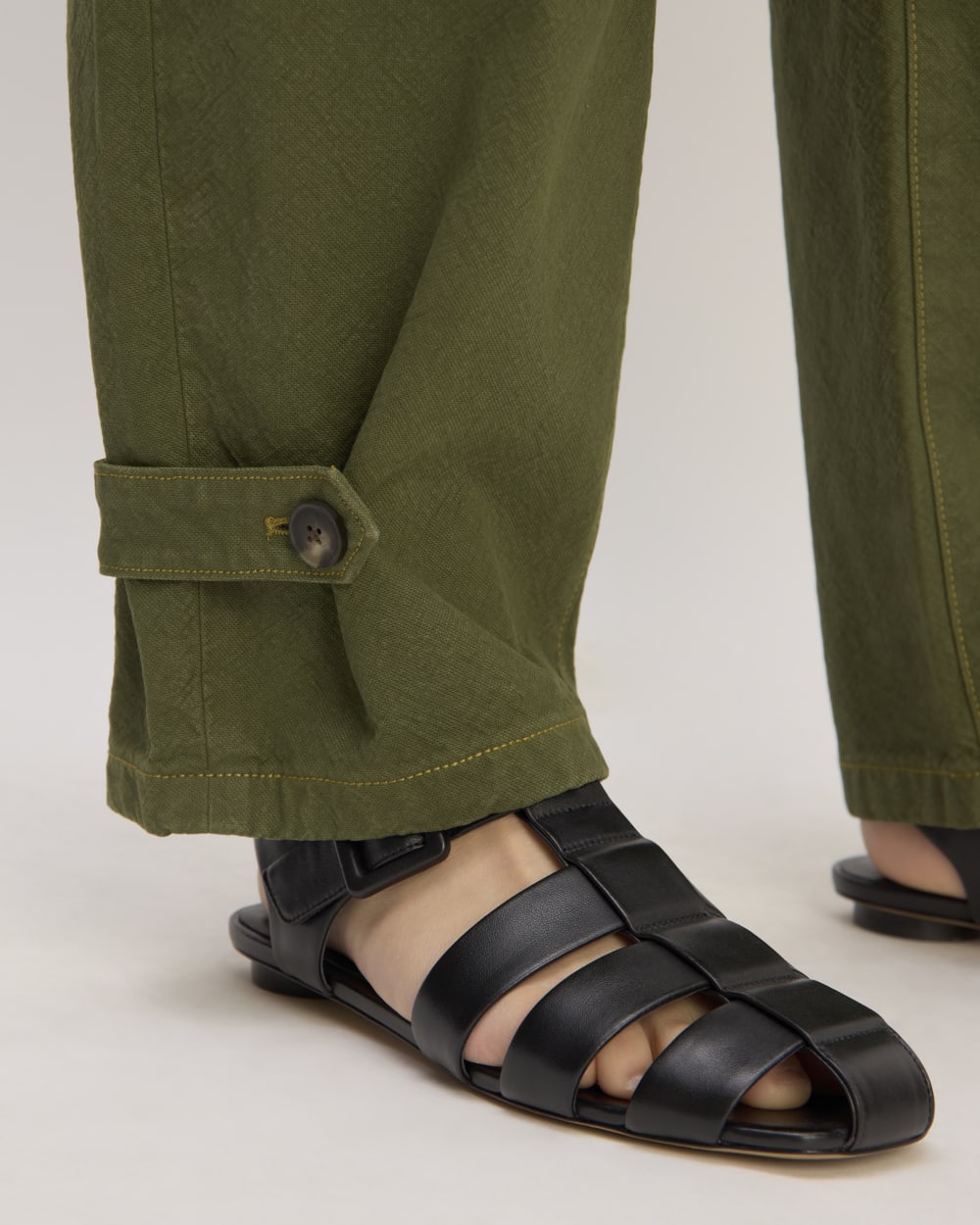 The Everlane x Marques' Almeida Canvas Oversized Barrel Pant | Deep Moss Green - Image 4