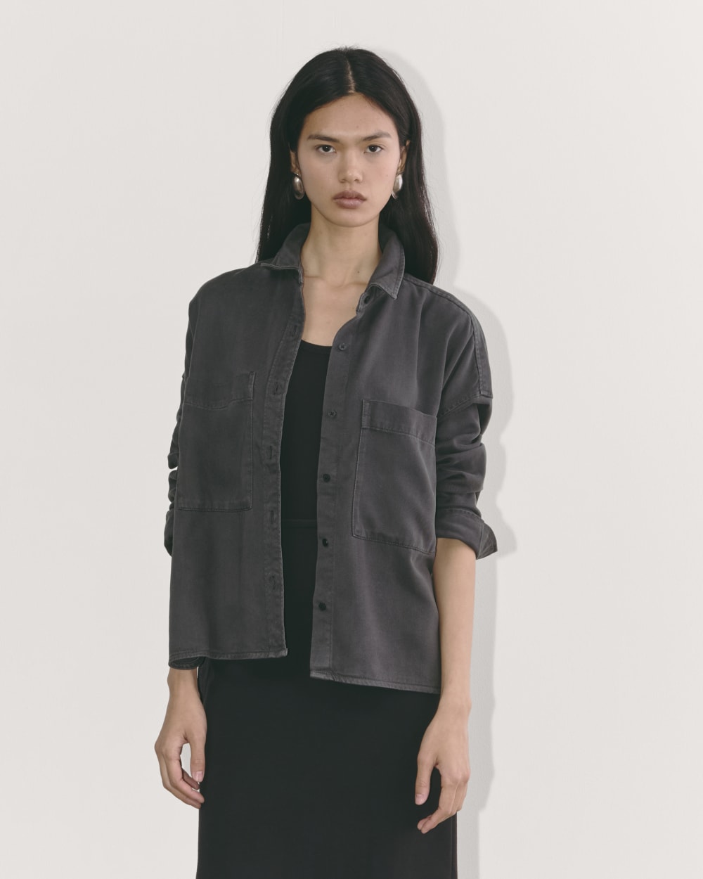 The Boxy Overshirt in Buttersoft | Graphite