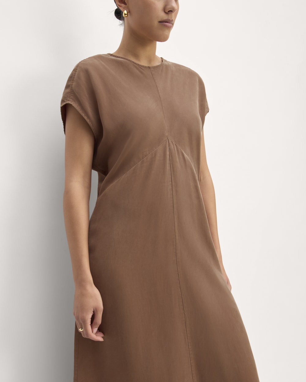 The TENCEL? Short-Sleeve Midi Dress | Carob Brown - Image 4