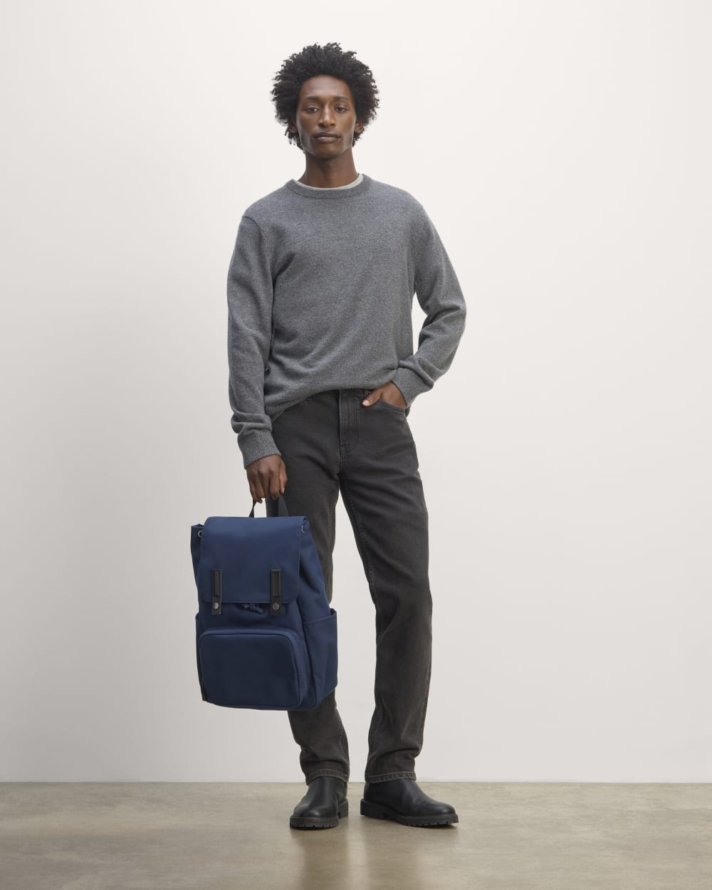 The Canvas Backpack | Navy - Image 2