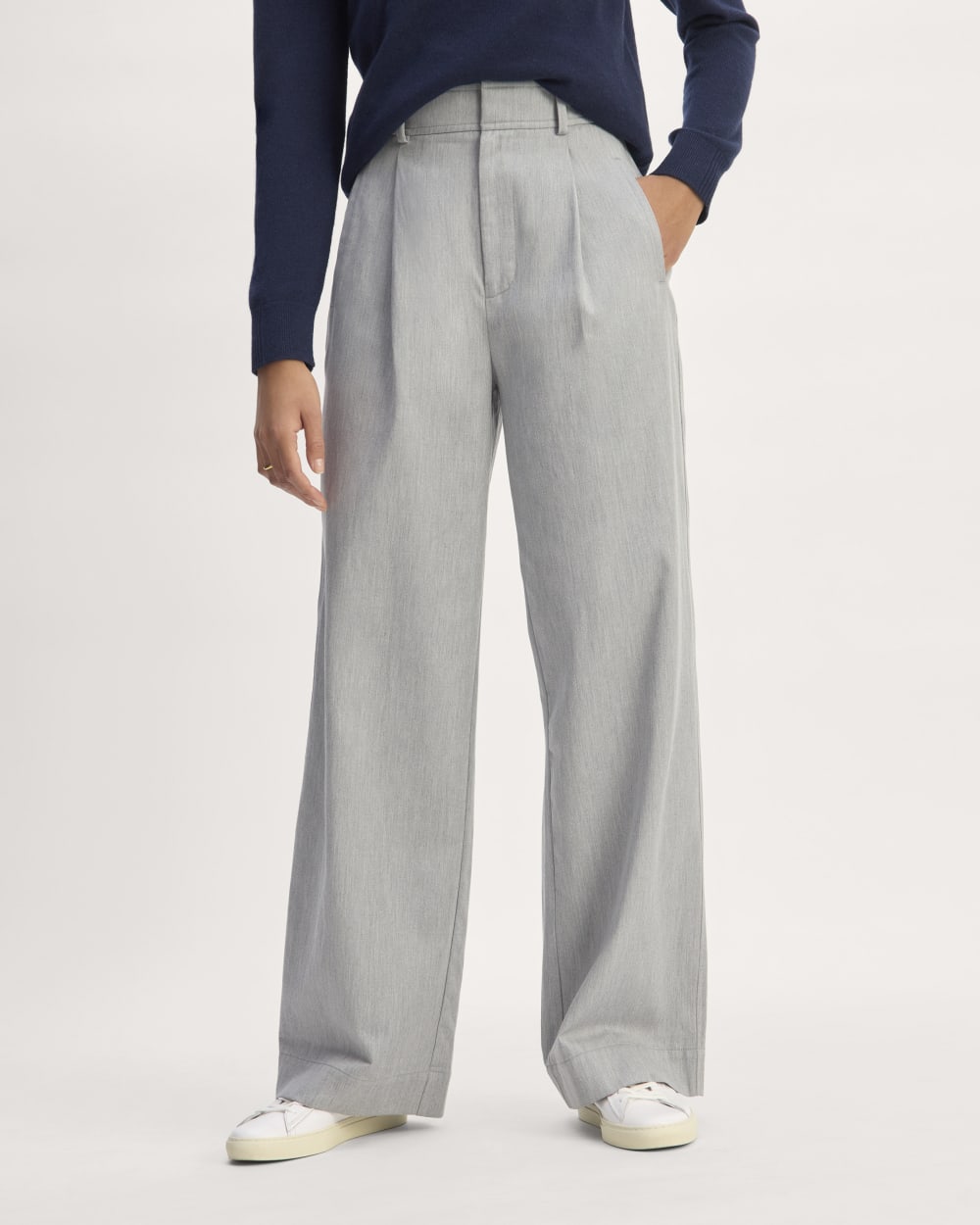 The Draper Pleated Pant in Buttersmooth | Heather Steel | 30 Inseam - Image 3