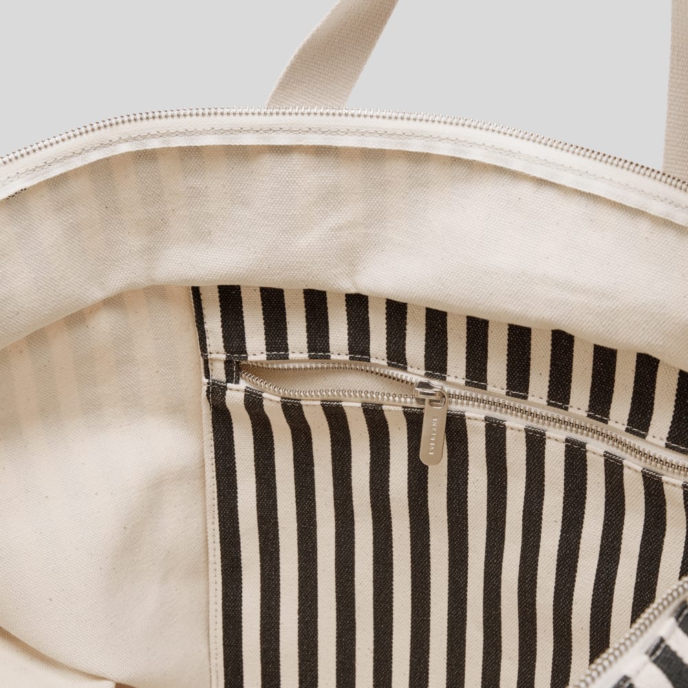 The Organic Canvas Weekender | Black / Bone - Image 5