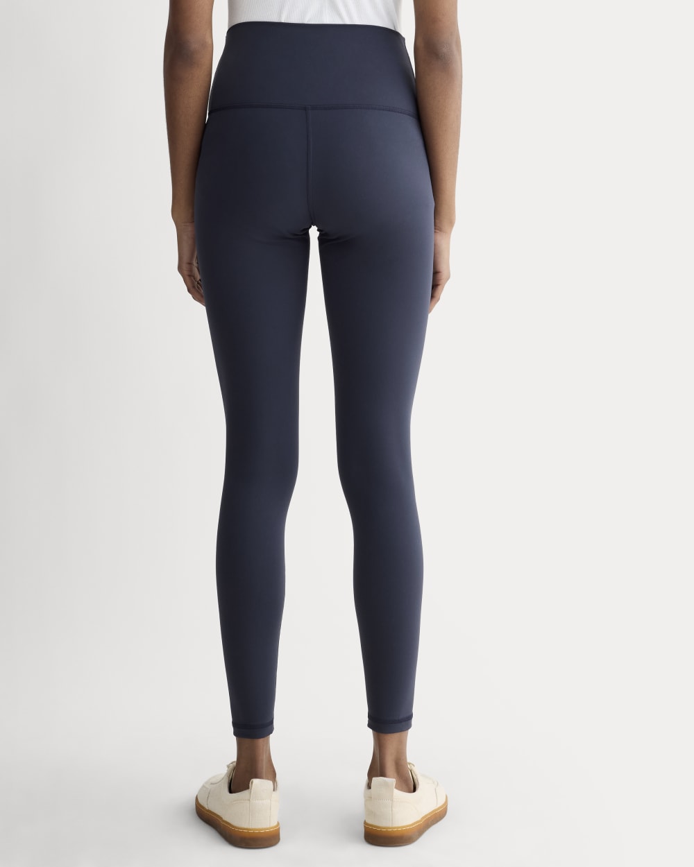 The Perform 24/7 Legging | Navy | 28 Inseam - Image 5