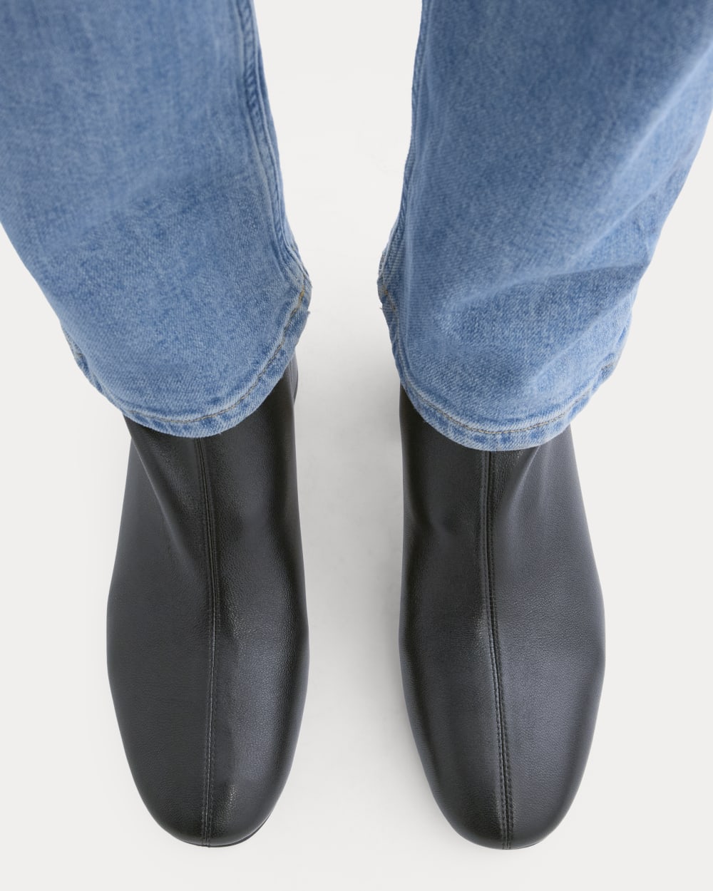 Leather Curved-Heel Boot | Black - Image 4