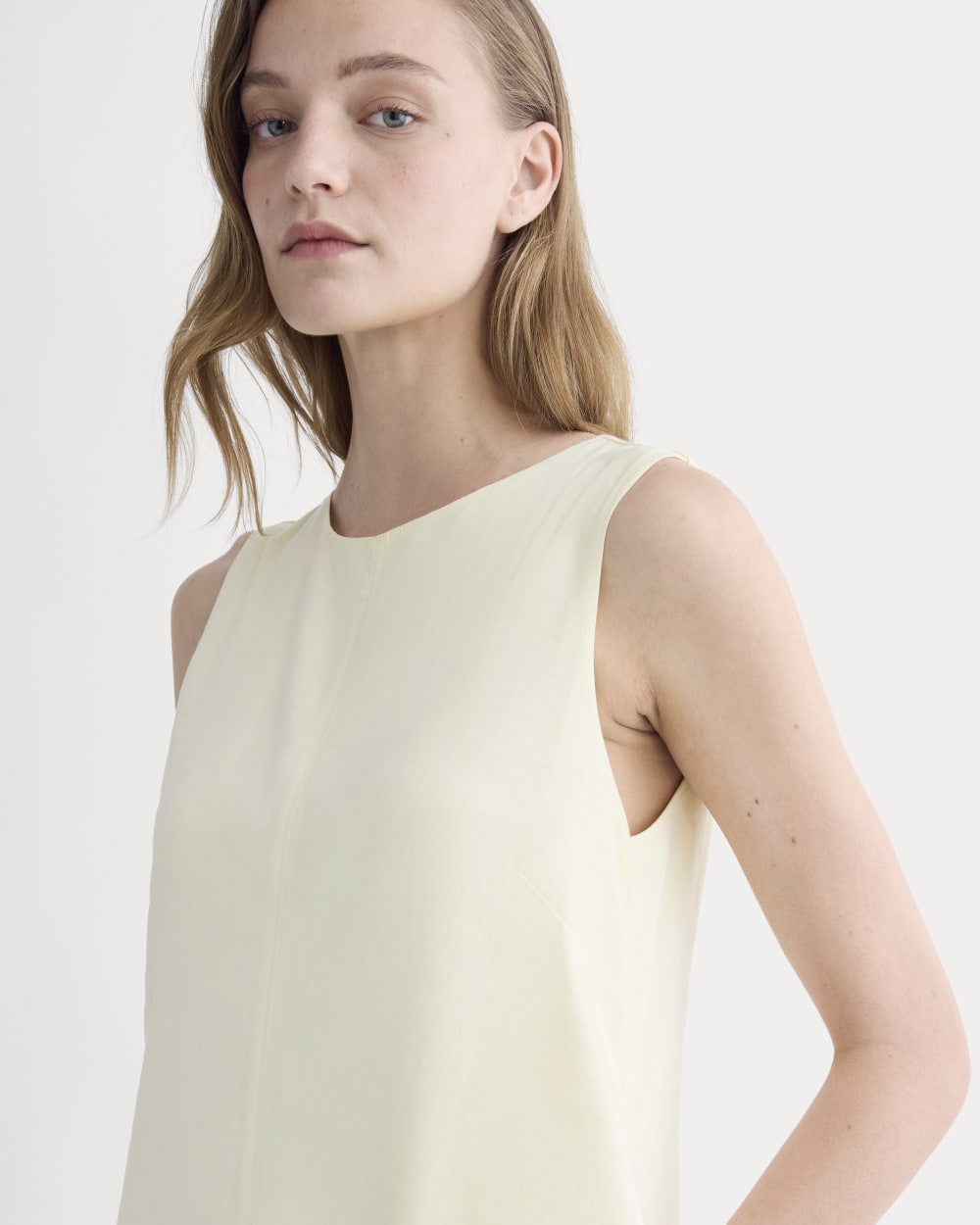 The Shift Dress in Stretch Linen | Light Yellow - Image 3