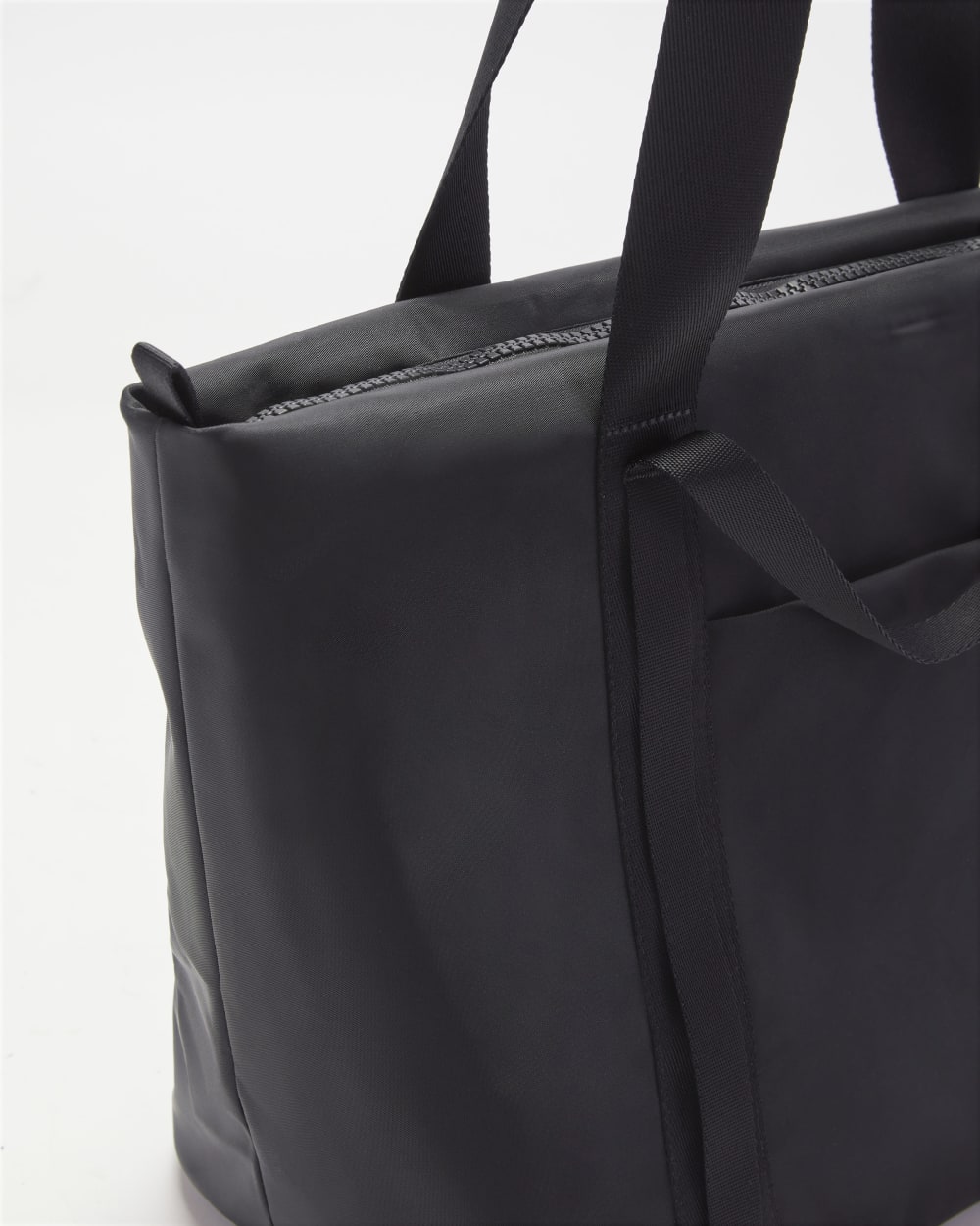 The Recycled Nylon Tote | Black - Image 8