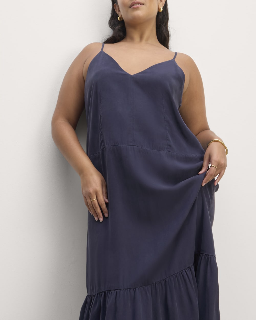 The Long Weekend Dress in Butterlite | Navy - Image 3