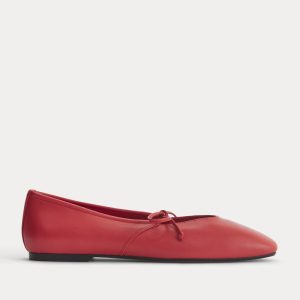Leather Keyhole Flat | Classic Red