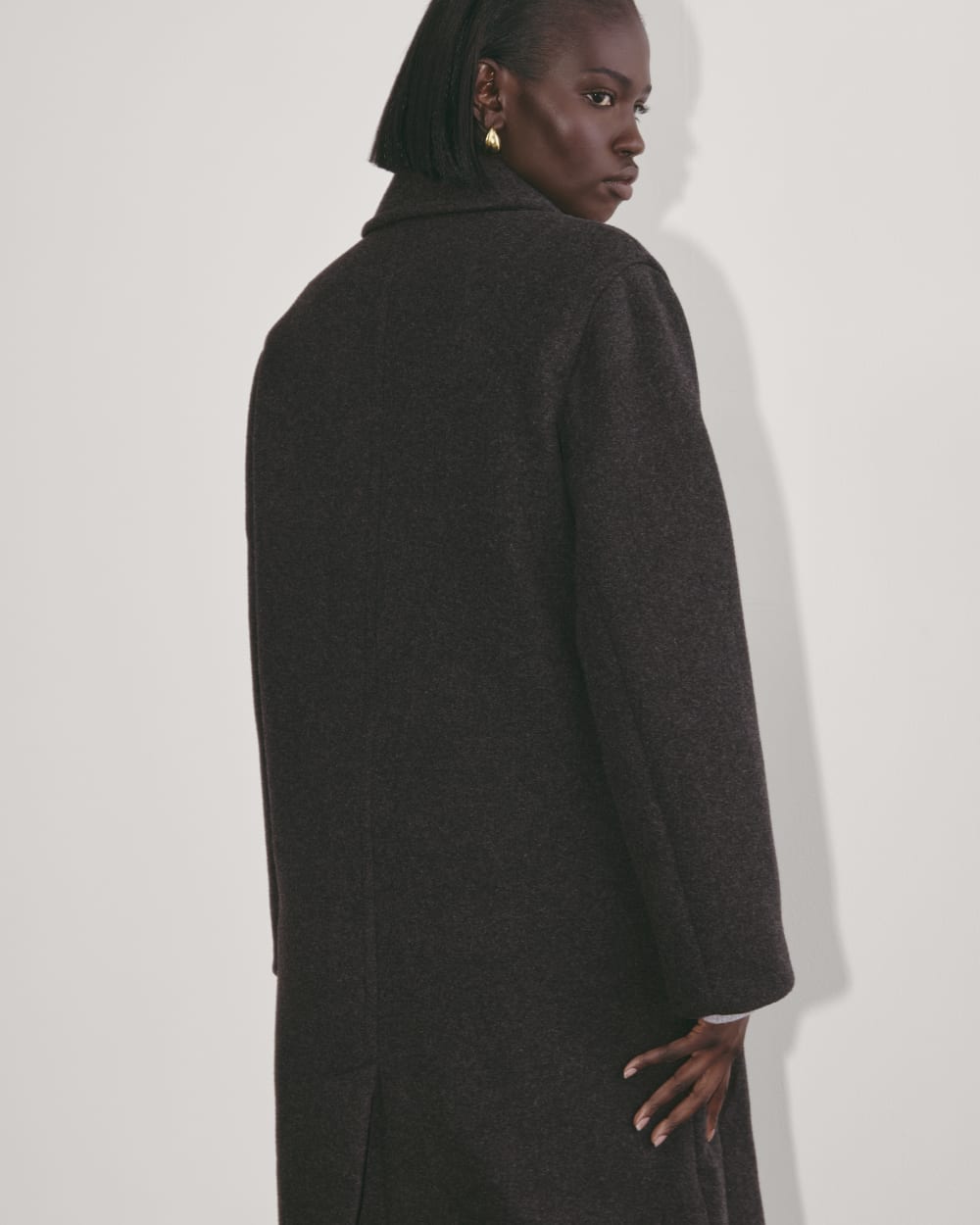The Double-Breasted Coat in Wool | Heather Charcoal - Image 7