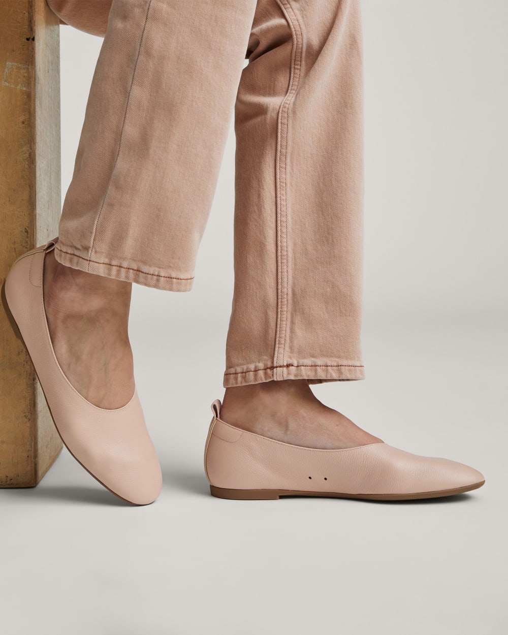 The Day Glove in Narrow Fit | Pale Pink - Image 2