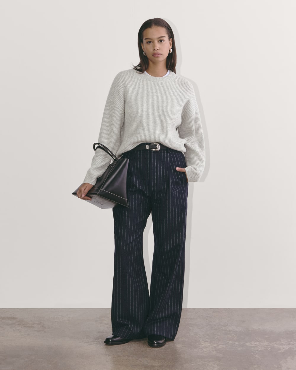 The Cocoon Crew in Wool Cashmere | Light Heather Grey - Image 3