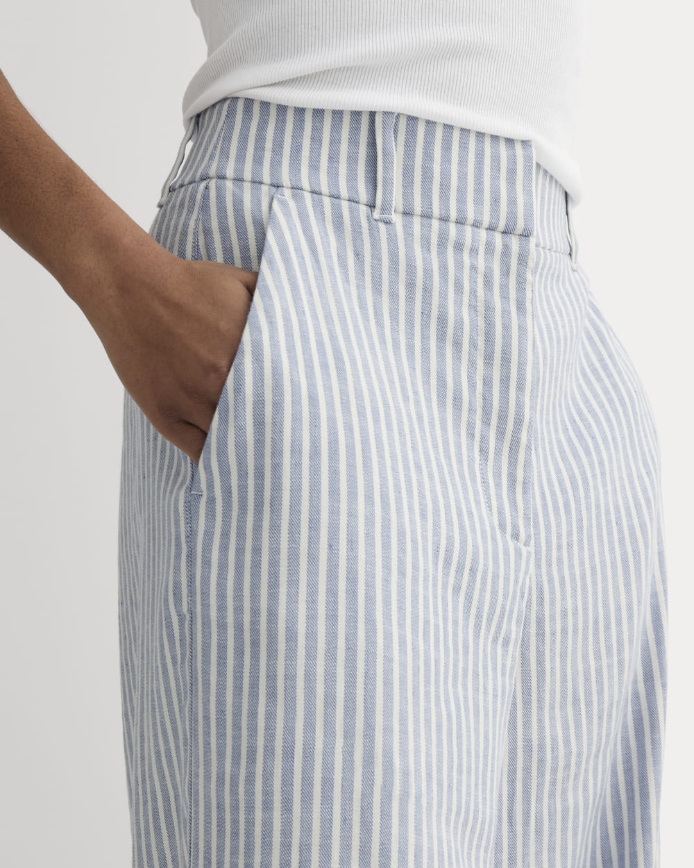 The Wide-Leg Pant in Stretch Linen | Bluebell / Bone - Image 4