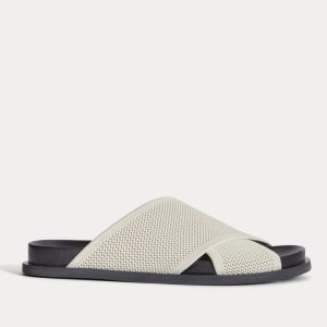 The ReKnit Form Crossover Sandal | Sandshell