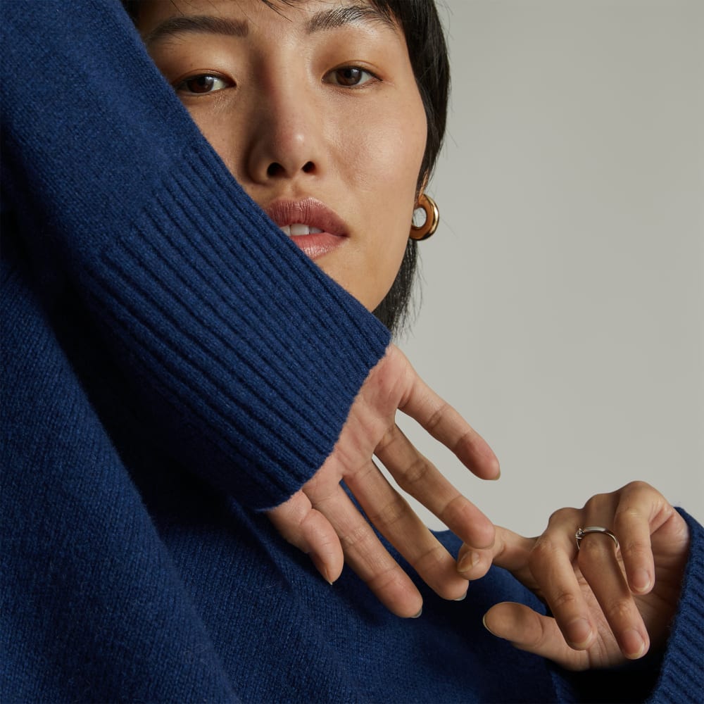 The Cashmere Oversized Turtleneck | Bright Navy - Image 5