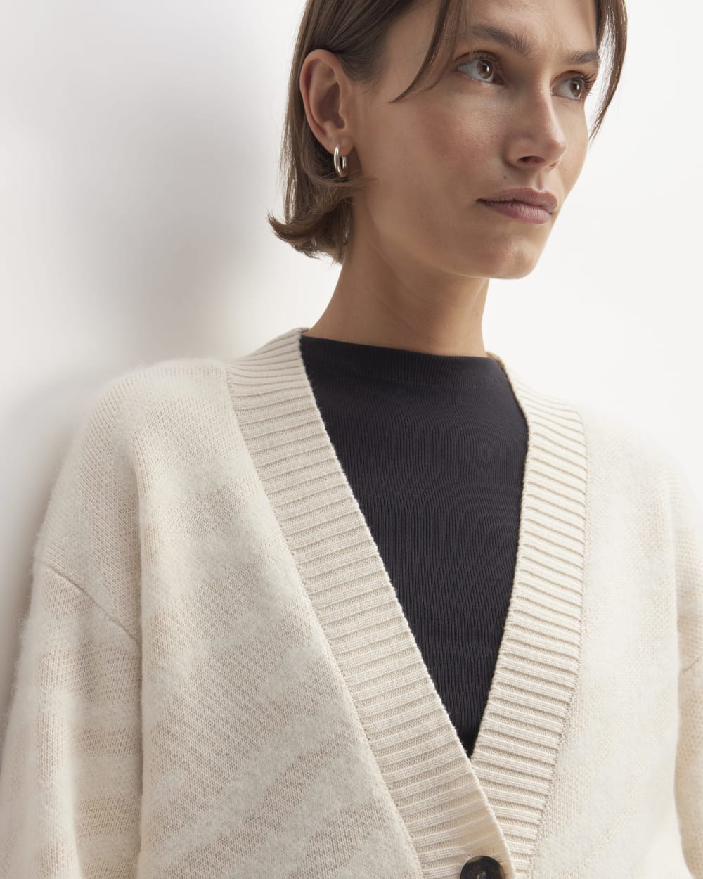 The Alpaca Tiger Jacquard Cardigan | Canvas / Snow - Image 4
