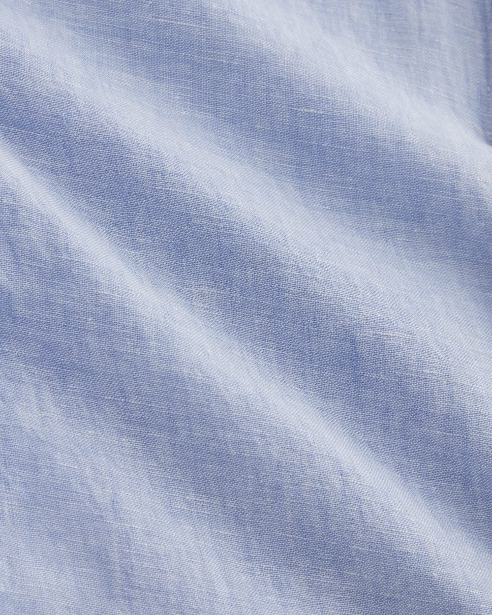 The Classic Shirt in Linen | Light Blue - Image 6