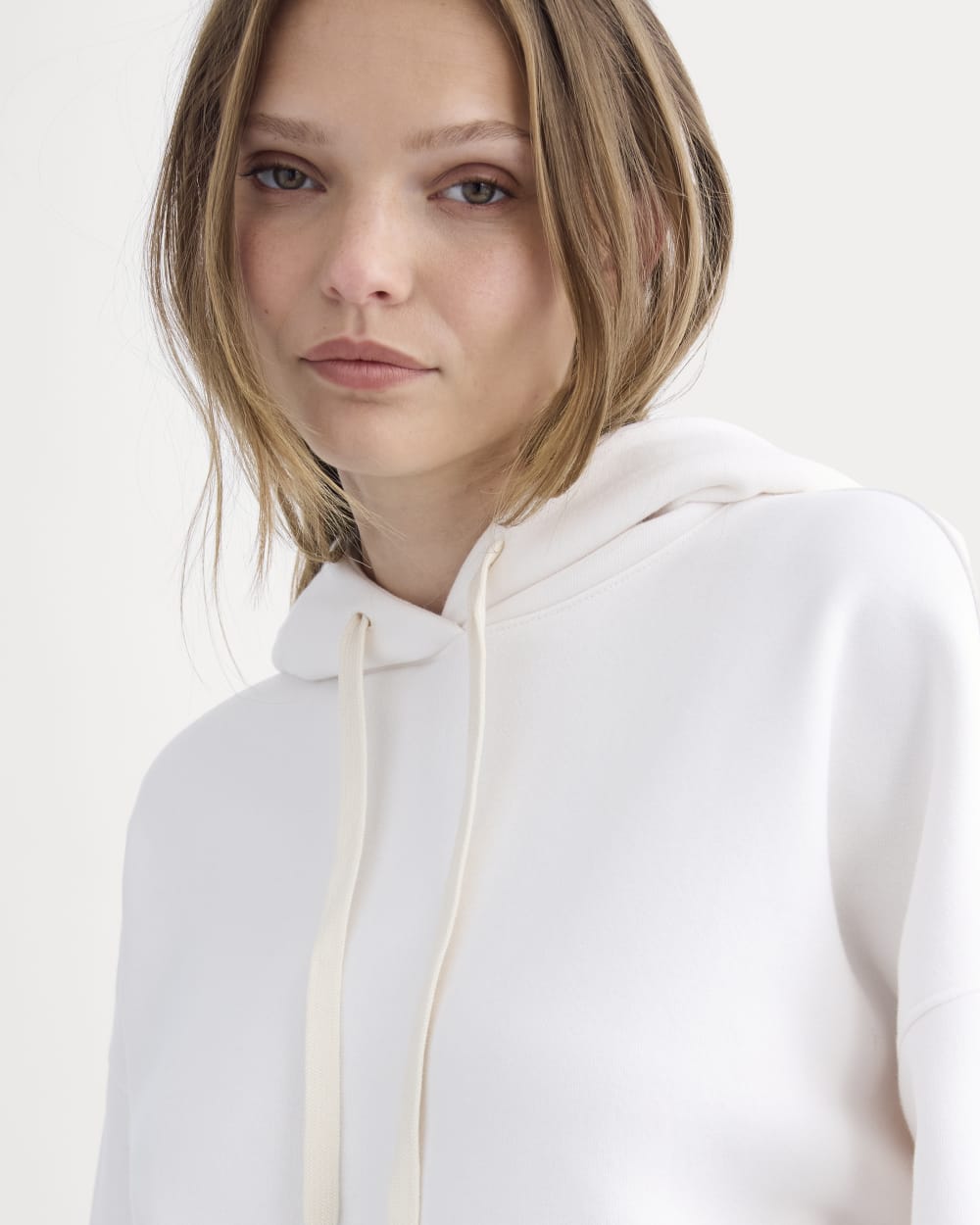 Cropped Luxe Fleece Hoodie | Bone - Image 4